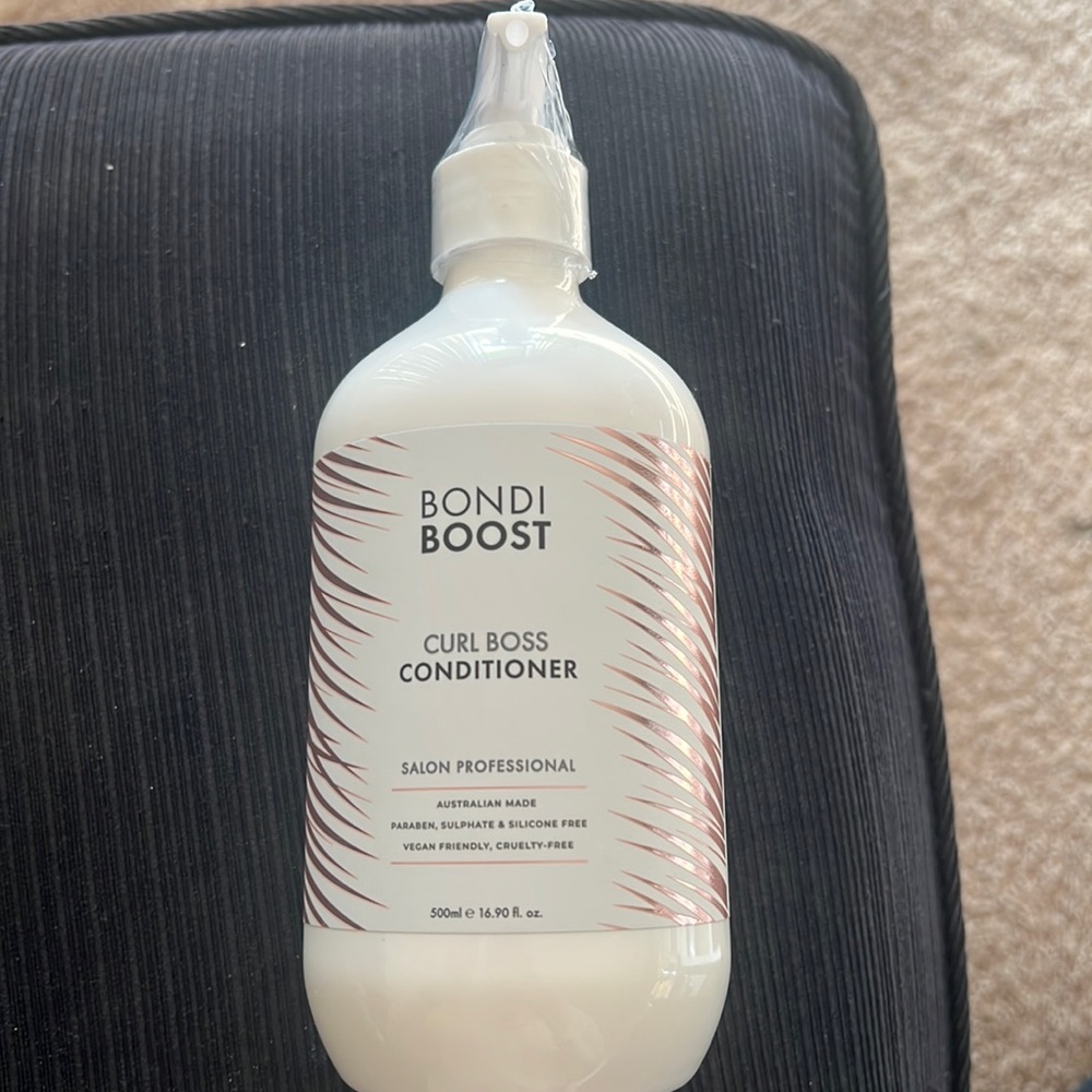 Curl boss